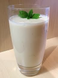 YOGUR DE ANACARDOS CON SALSA DE MANGO